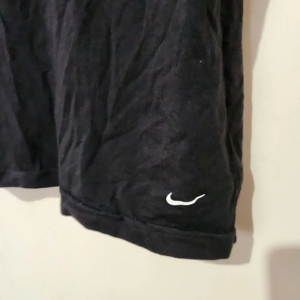 Nike Tank Top For Womens Size Medium Black.    New